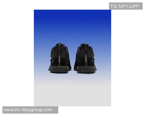 布克新款鞋履Book2SunsSpiridon复古风潮重现90年代经典设计